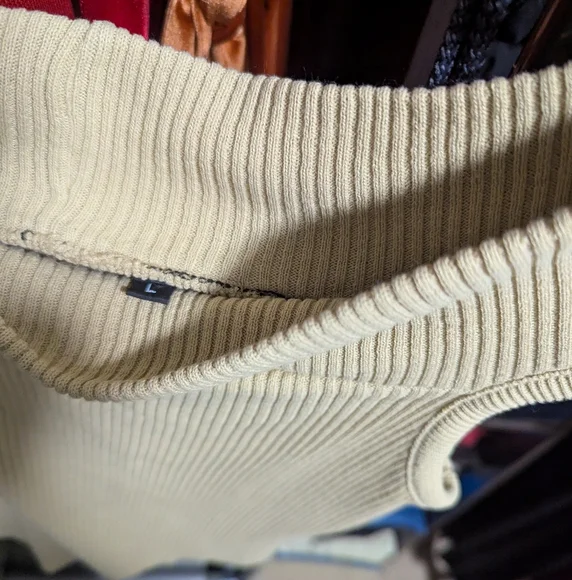 Sweaters Trade (Reserved) - Picture 3 of 4